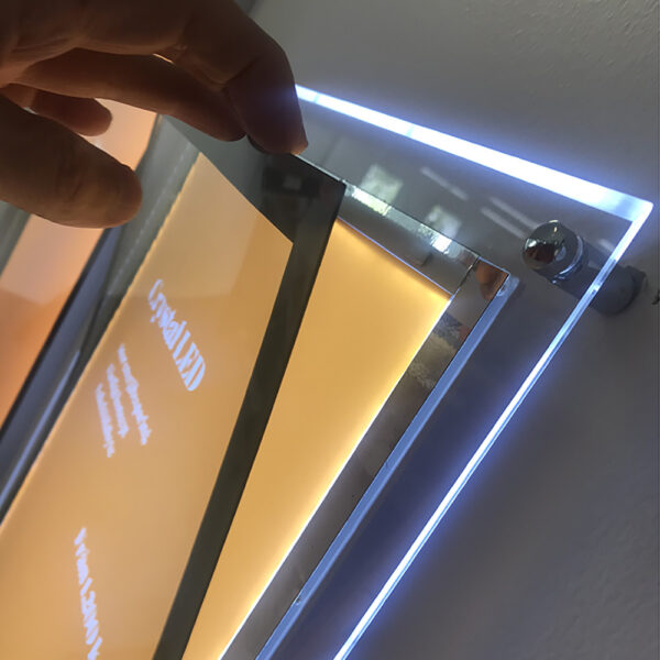 Crystal LED magnet